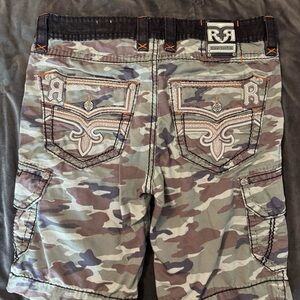 Rock Revival size 36 Men's Camouflage Cargo Shorts